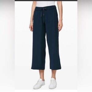 Lululemon On the Fly Wide-Leg 7/8 Pant *Woven